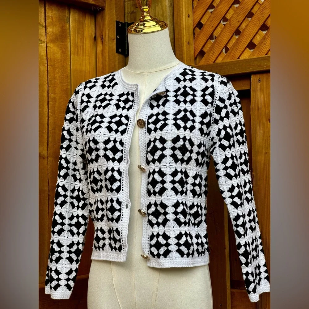 🆕 FARM Rio 🧿 NWT Patch Crochet Black & White Monochrome Button Up Jacket, Sz S - Picture 11 of 16